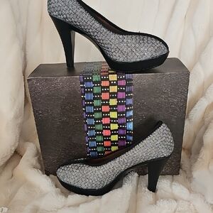 bernie mev. Black and Gray Heels